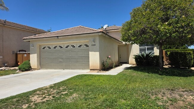 Building Photo - Available 3 bedroom, 2-bath in Temecula