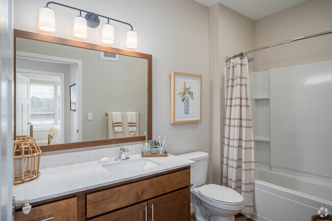Lookout - 1BR+Den,1BA - 828SF - Bathroom