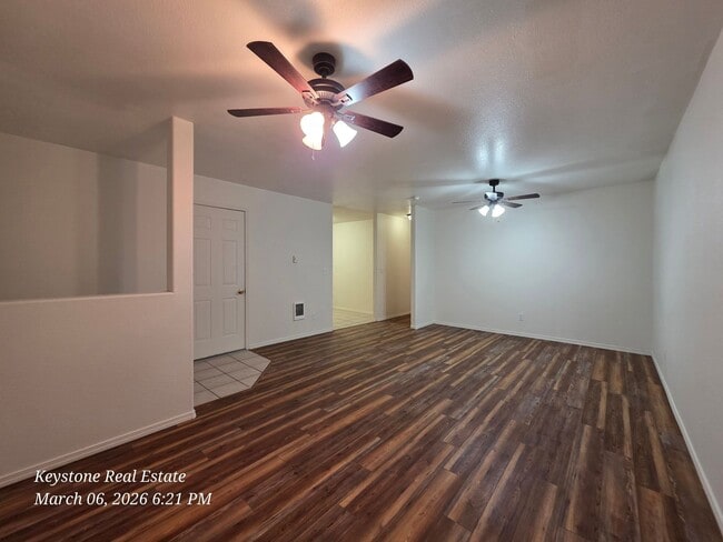 Photo - 15454 Unidad 15456