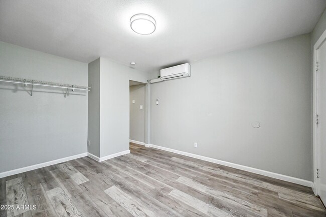 Photo - 3025 N 32nd St Unit 13