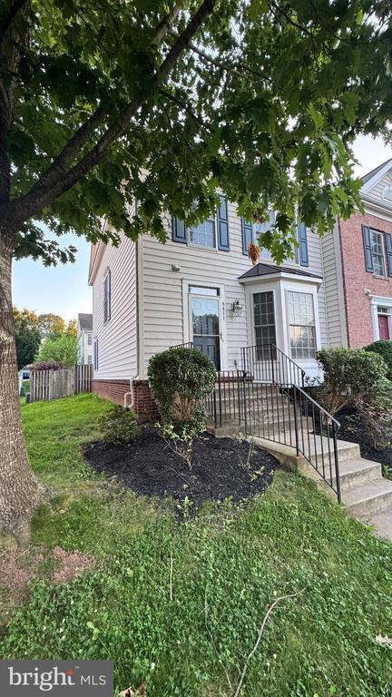 Building Photo - 9611 Normanton Way