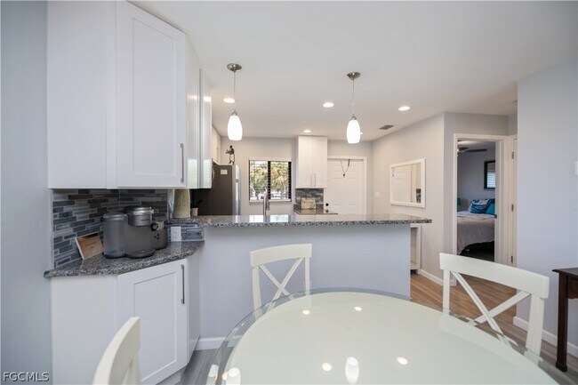 Photo - 4790 S Cleveland Ave Unidad 2105