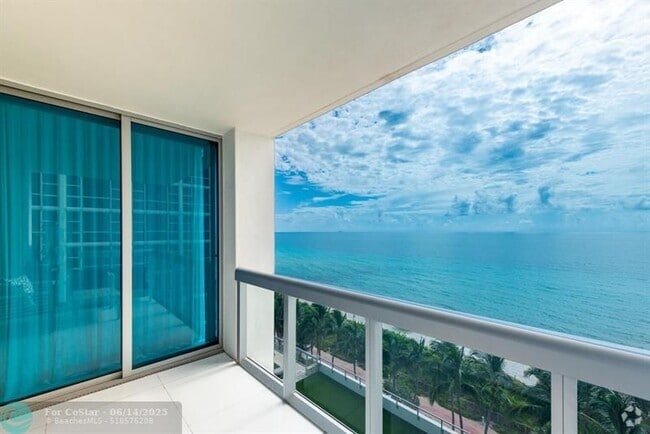 Building Photo - 6899 Collins Ave Unit 908 Rental