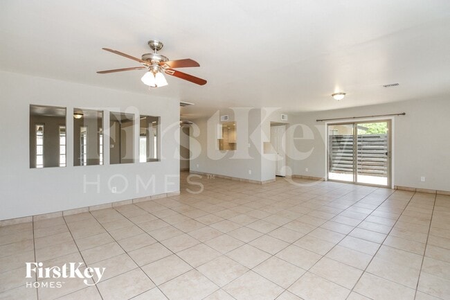 Photo - 14623 N 32nd Pl