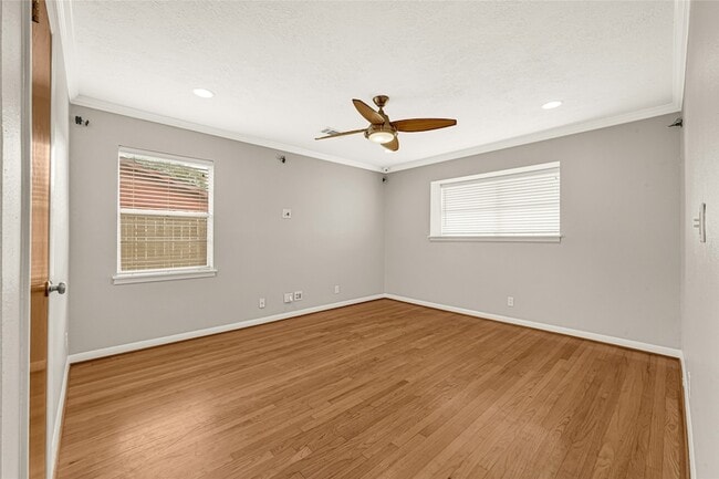 Photo - 9927 Southport Dr