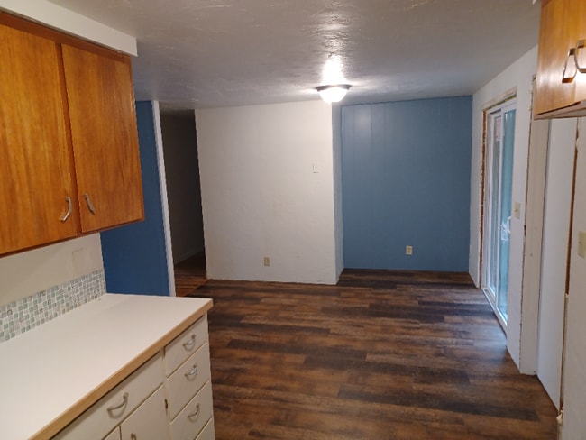 Photo - 585 W 26th Ave