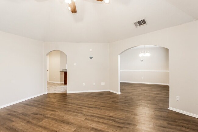 Photo - 1142 Barrymore Ln