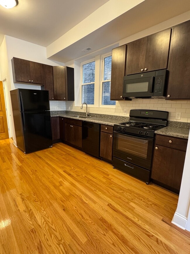 Photo - 3512 N Halsted St Unit 2