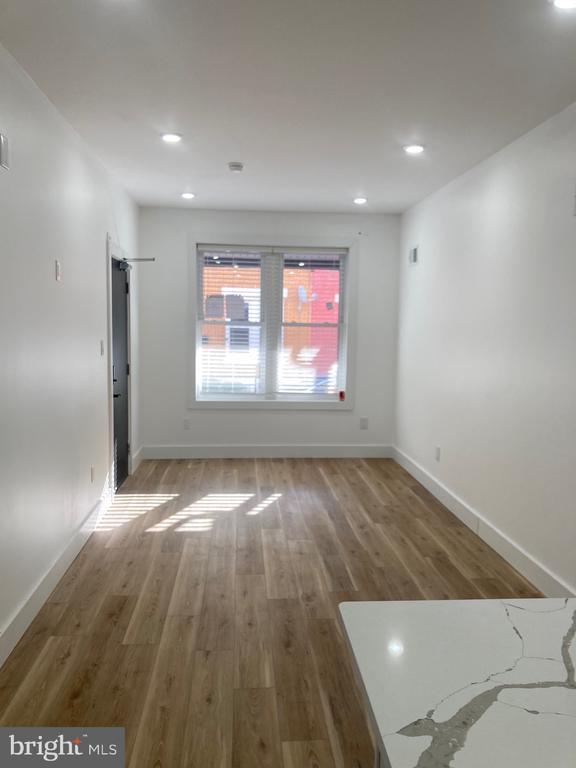 Photo - 2536 N Spangler St