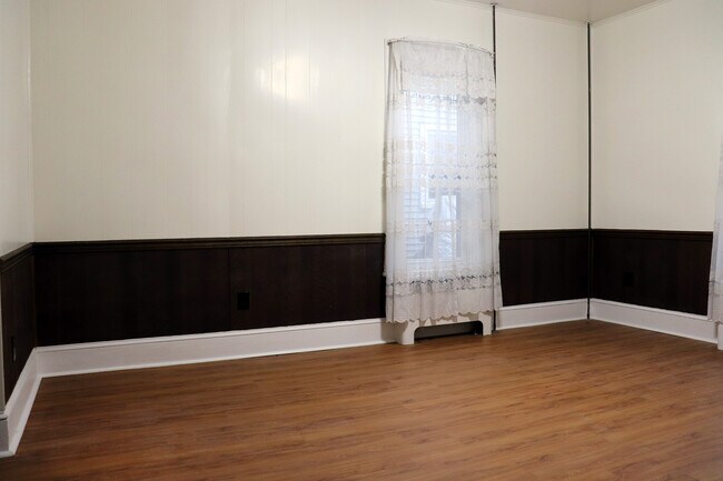 Living Room 2 - 1808 W Market St