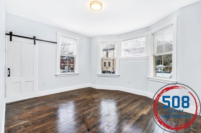 Photo - 48 Sever St Unit 1