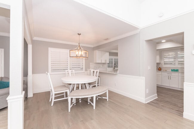 Photo - 4041 NE Breakwater Dr