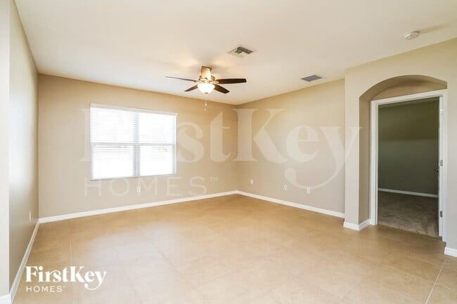 Photo - 1402 NW Juanita Pl