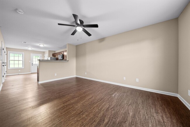 148 Center Pointe Dr Unit B