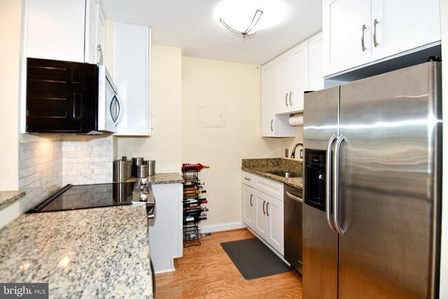 Photo - 1435 4th St SW