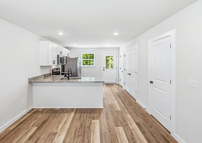 259 Vanderbilt Rd