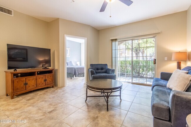 1500 E Pusch Wilderness Dr Unit 6103