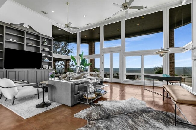 Photo - 78 Pascal Ln