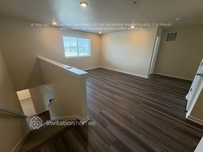 462 Elbert St