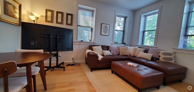 Building Photo - 1662 Commonwealth Ave Unit 12 Rental