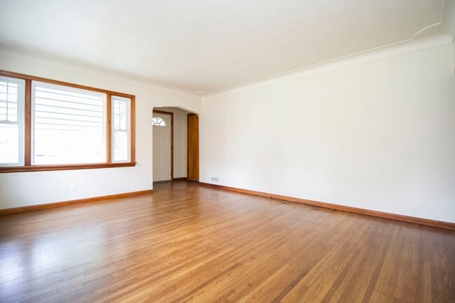 Photo - 2133 Dority Rd