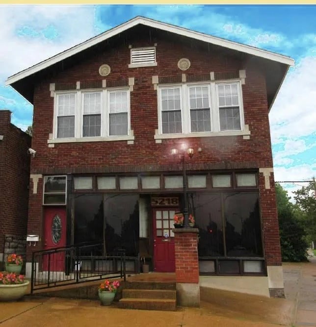 Building Photo - 5218 Holly Hills Ave Unit 2