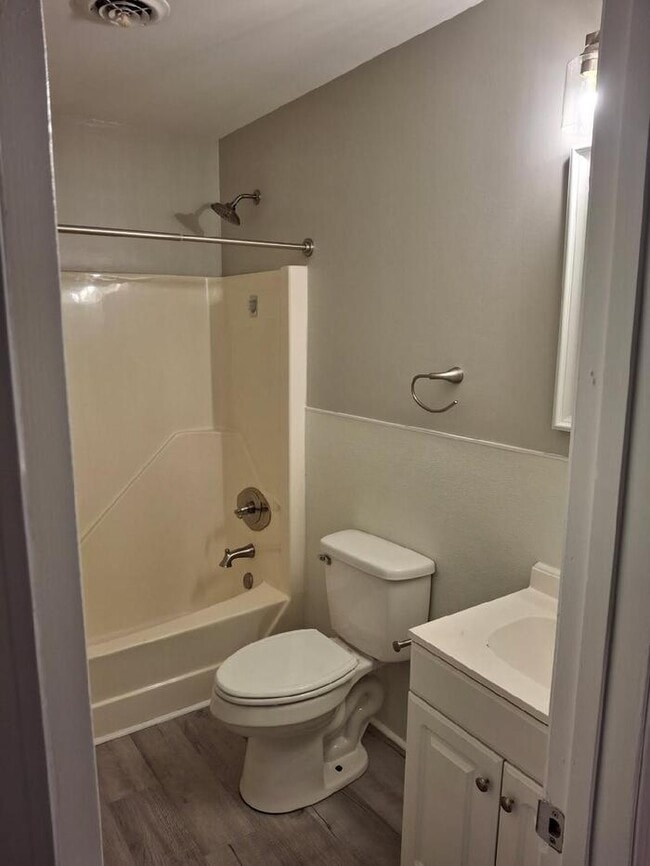 Photo - Duplex 2bedroom 1 Bath