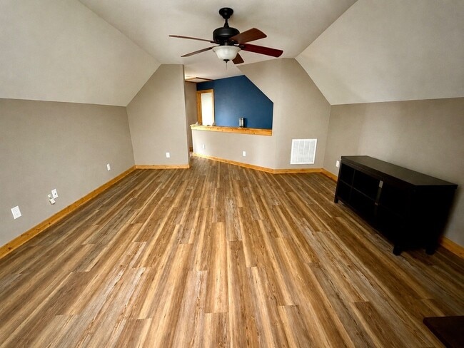 Photo - 203 Breton Rdg Rd