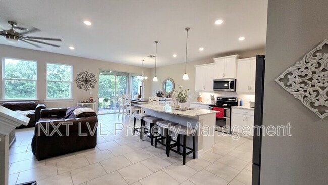 Photo - 804 Heather Lk Ave