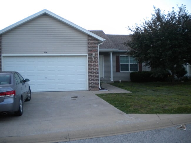 Photo - 564 Van Buren Rd