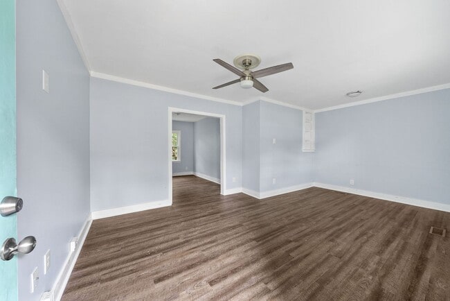 Photo - 2 Bedroom Pet Friendly Home For Rent Near ...
