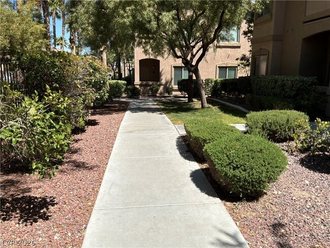 Photo - 8985 S Durango Dr Unidad 2151