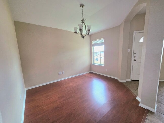 Photo - NEW IN MANAGEMENT - AVAILABLE NOW!