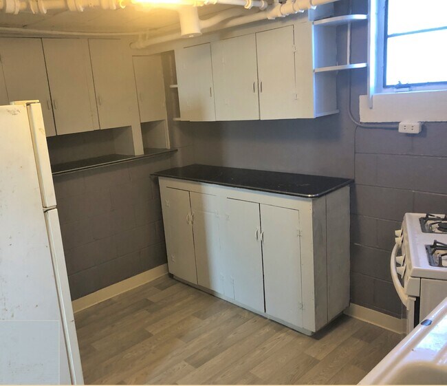 Photo - 1401 E Richwoods Blvd Unit 2