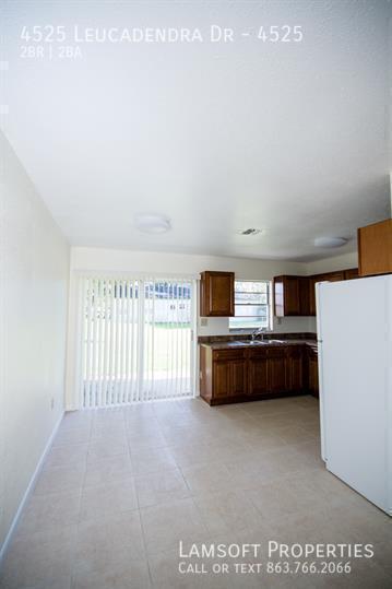 Photo - 4525 Leucadendra Dr Unidad 4525