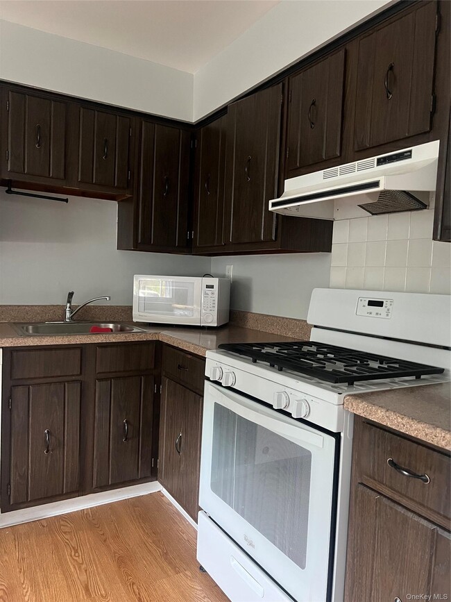 68 Bon Aire Cir Unit P 10