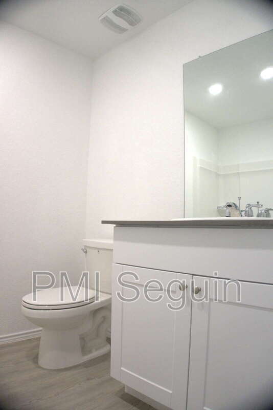 Photo - 809 Riviera Ct