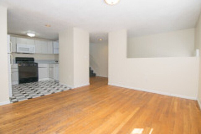 Photo - 5 BED 3 BAYH IN ALLSTON