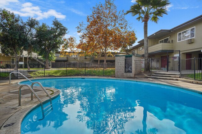 Emerald Estates Apartments