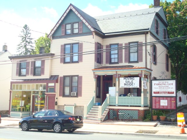 Photo - 200-204 Main St Apartments