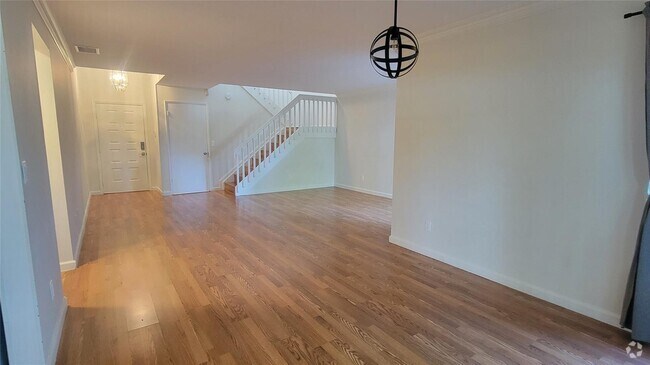 Building Photo - 4810 Grapevine Way Rental