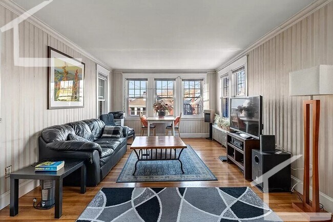 Photo - 110 Colborne Rd Rental