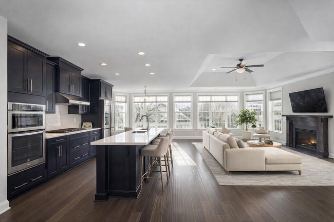 Building Photo - 10420 Sablewood Dr Unit 206