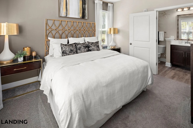 Building Photo - 195 N Creek Dr