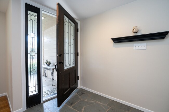 Photo - Furnished, Short & Or Flex term in Lunada Bay