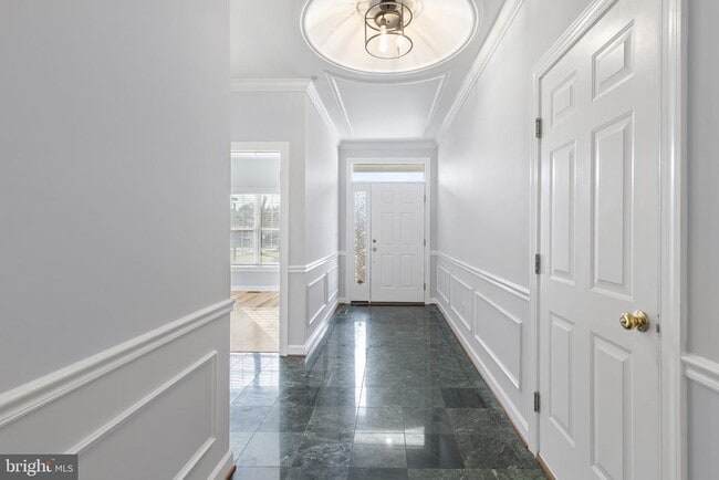 Photo - 1725 Gatehouse Ct