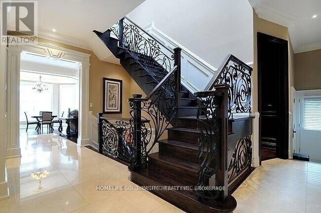 Photo - 187 Byng Ave