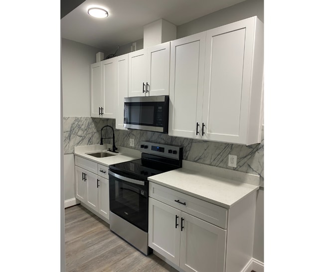 Photo - 3523 Edmondson Ave Unidad D AVAILABLE $650 D