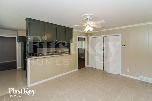 Photo - 5405 Lyford Ave