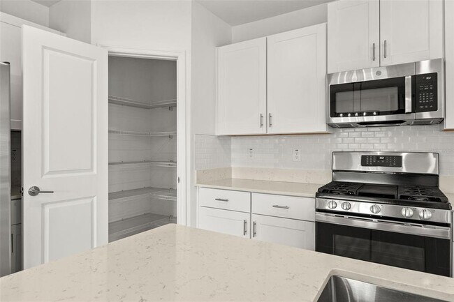 Photo - 35080 Ackley Trce